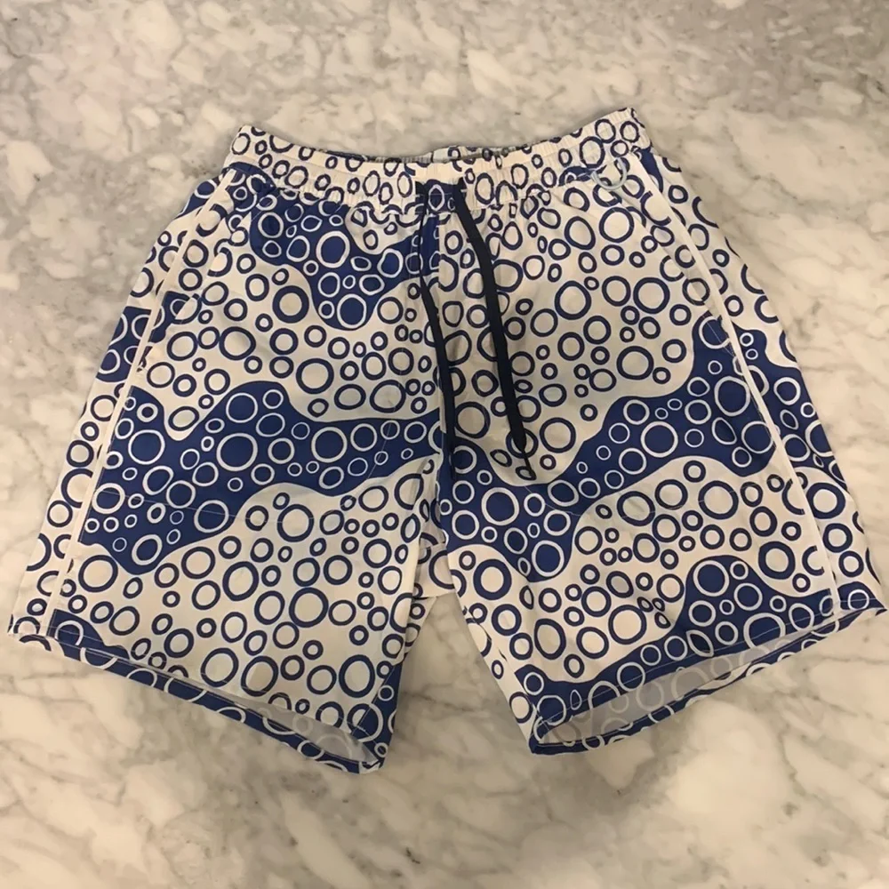 Outdoor voices 7” bubble print solar cool swim short, size small
